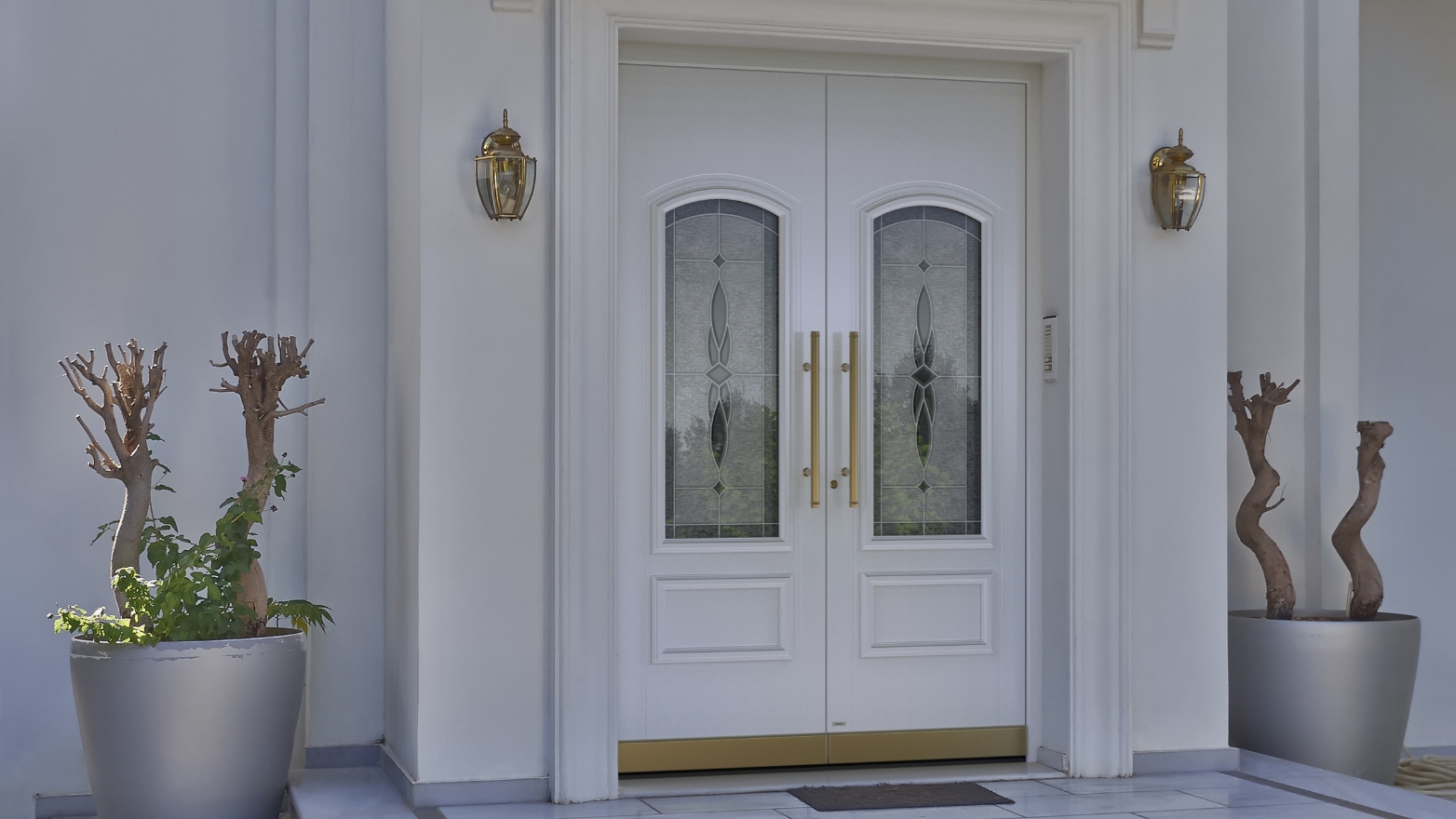 Front doors in Georgian style